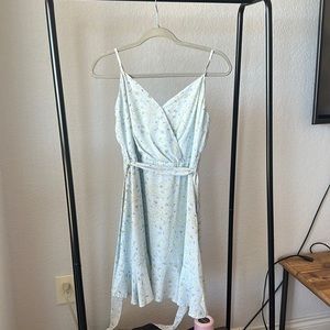 Baby blue dress with yellow flowers!!